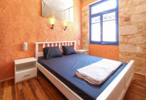 Lovely 2-Bedroom rustic rental in Athens 6 PAX